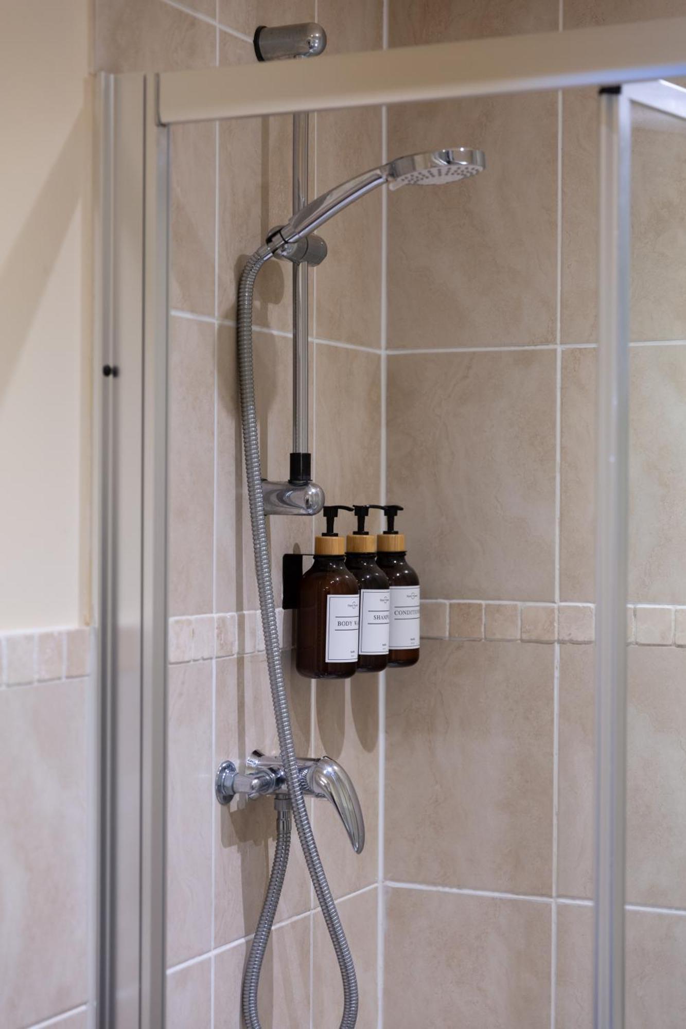 Bootham Court Grade Ii Duplex With Free Parking & Wi-fi - Sleeps 2-6 People Apartemen *