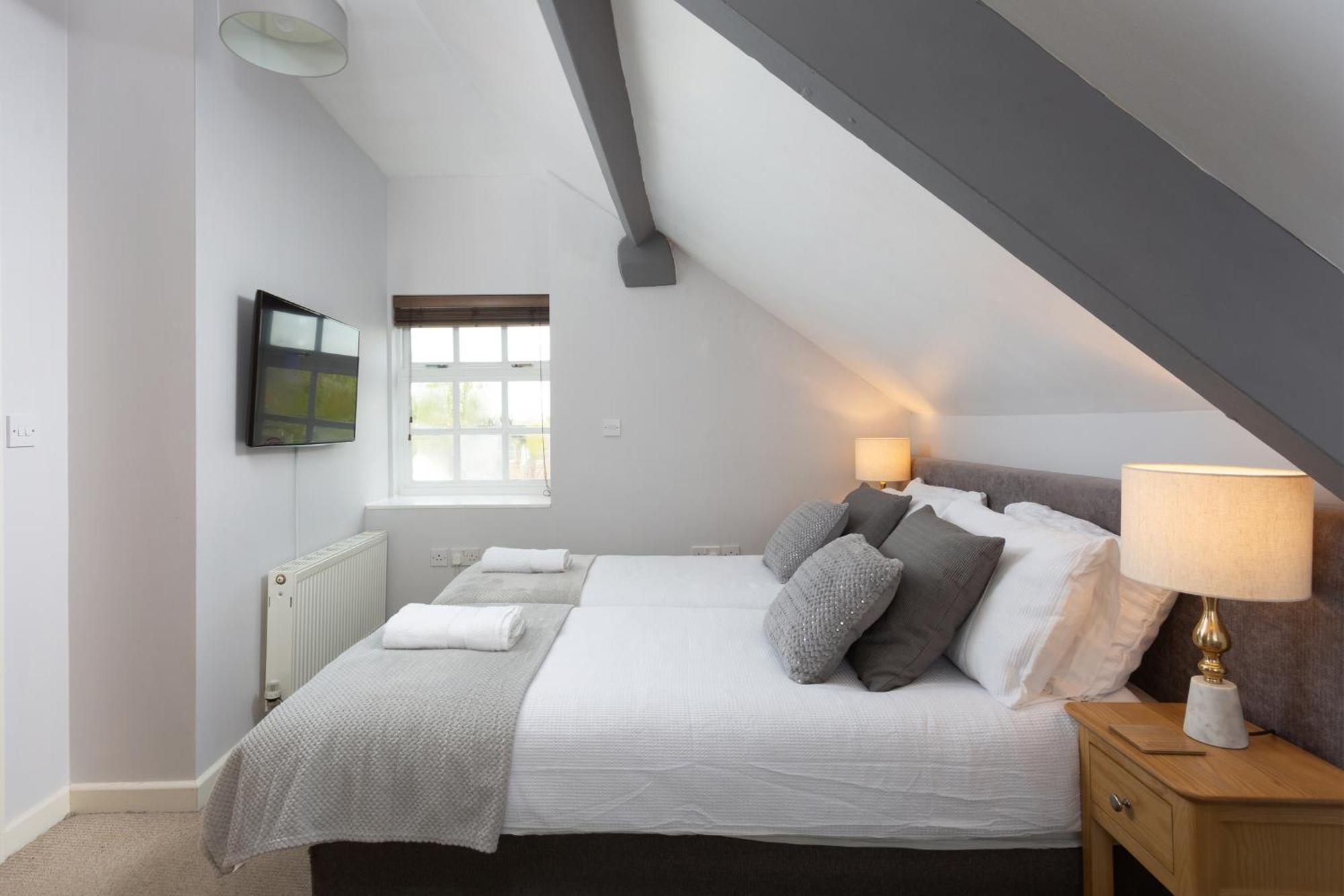 Bootham Court Grade Ii Duplex With Free Parking & Wi-fi - Sleeps 2-6 People Apartemen *
